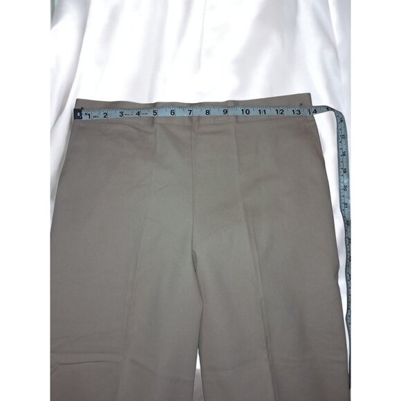 Alfred Dunner Tan Classic Fit Size 6P Capri Pant - Picture 7 of 11